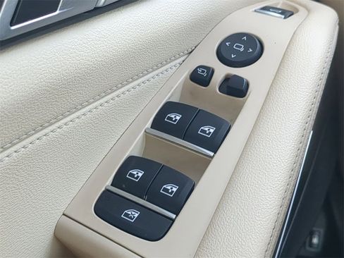 Used 2021 BMW X5 xDrive45e w/ M Sport Package image 26