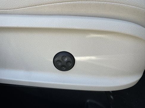 Certified 2026 Mercedes-Benz GLA 250 image 32