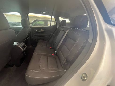 Used 2024 GMC Terrain SLE FWD image 24