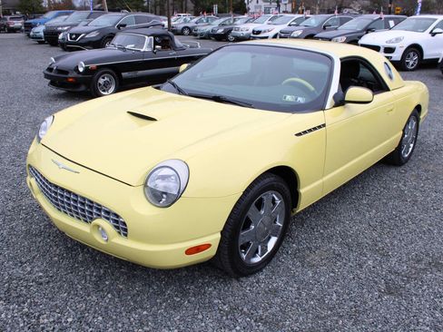 Used 2002 Ford Thunderbird Deluxe 2dr Convertible image 2