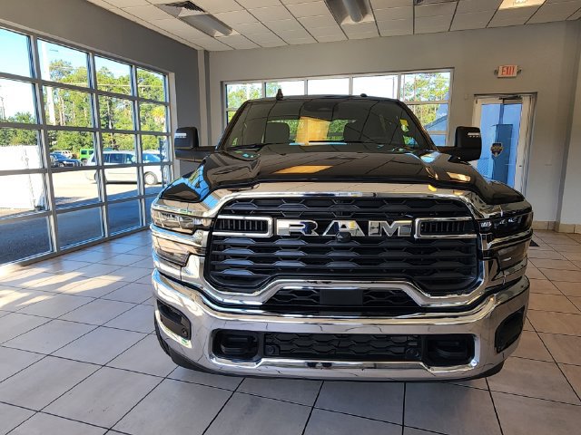 Used 2025 RAM 2500 Big Horn AWD/4WD image 2