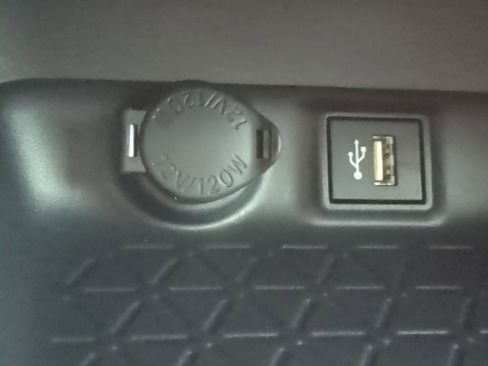 Used 2025 Toyota RAV4 LE image 29