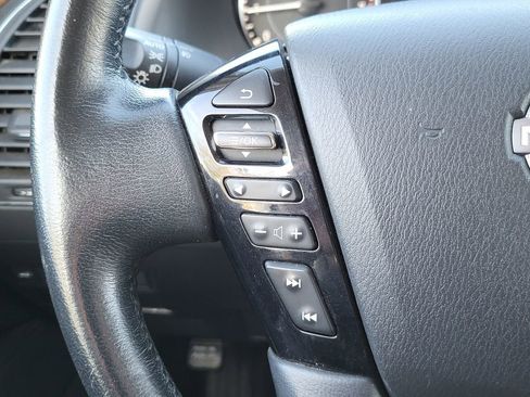 Used 2022 Nissan Armada SL image 24
