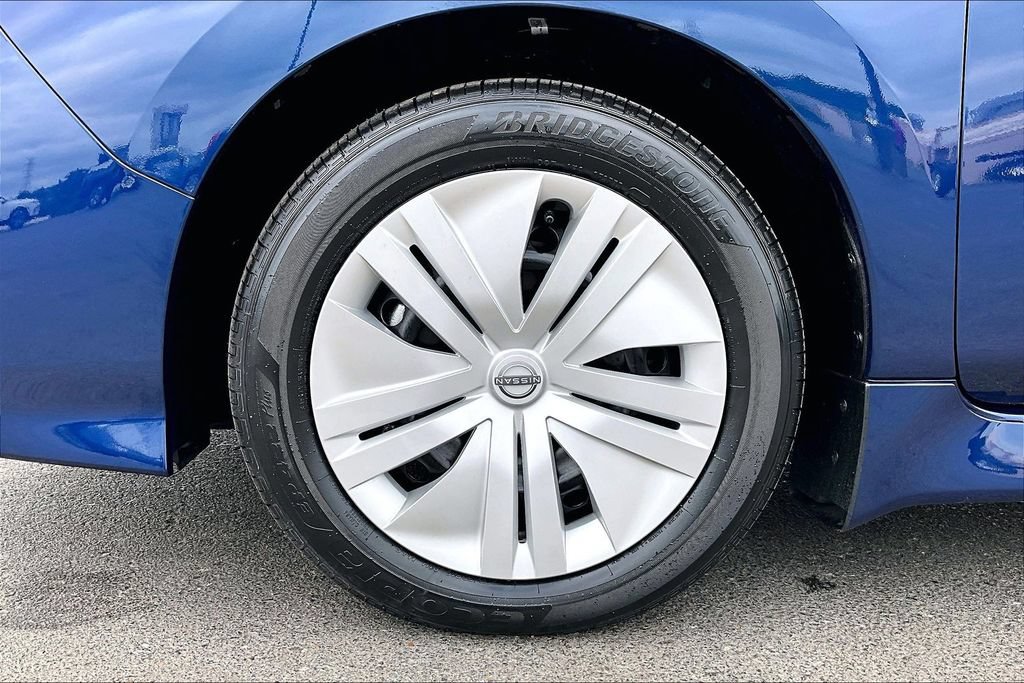 Used 2025 Nissan Leaf S FWD image 34