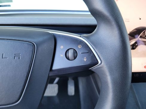 Used 2025 Tesla Model 3 Long Range RWD image 23