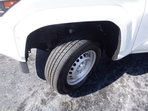Used 2024 Toyota Tacoma SR image 18