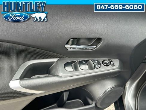 Used 2021 Nissan Kicks SV image 18