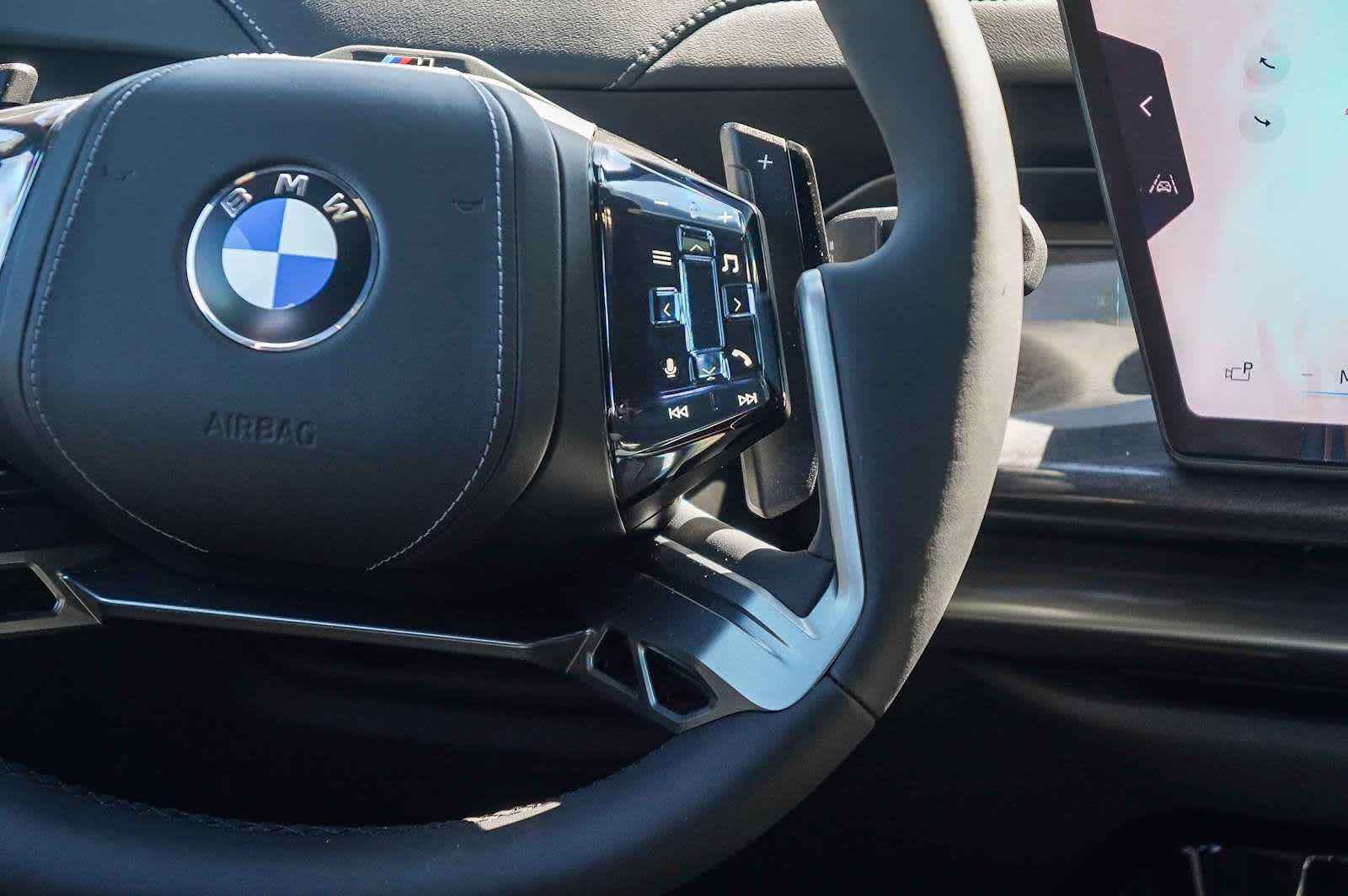 New 2027 BMW 740i RWD image 17