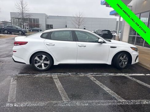 Used 2019 Kia Optima S w/ S Panoramic Sunroof Package image 11