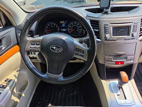 Used 2014 Subaru Outback 2.5i Limited w/ Moonroof Package AWD/4WD image 29