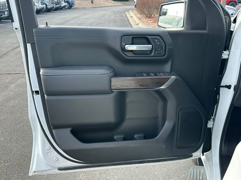 Used 2021 GMC Sierra 1500 SLT w/ SLT Premium Package image 29