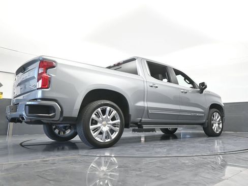 Used 2024 Chevrolet Silverado 1500 High Country w/ Technology Package AWD/4WD image 75