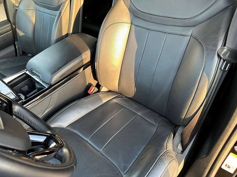 Used 2024 Land Rover Range Rover Sport Dynamic SE image 15