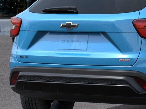 New 2026 Chevrolet Trax RS w/ Sunroof Package FWD image 14