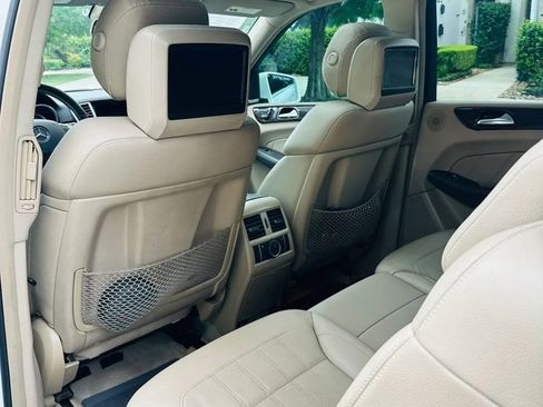 Used 2016 Mercedes-Benz GL 450 4MATIC image 13