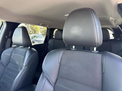 Used 2024 Mitsubishi Outlander SE image 24