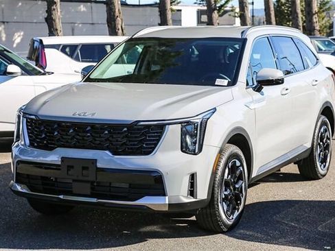 New 2026 Kia Sorento S image 3