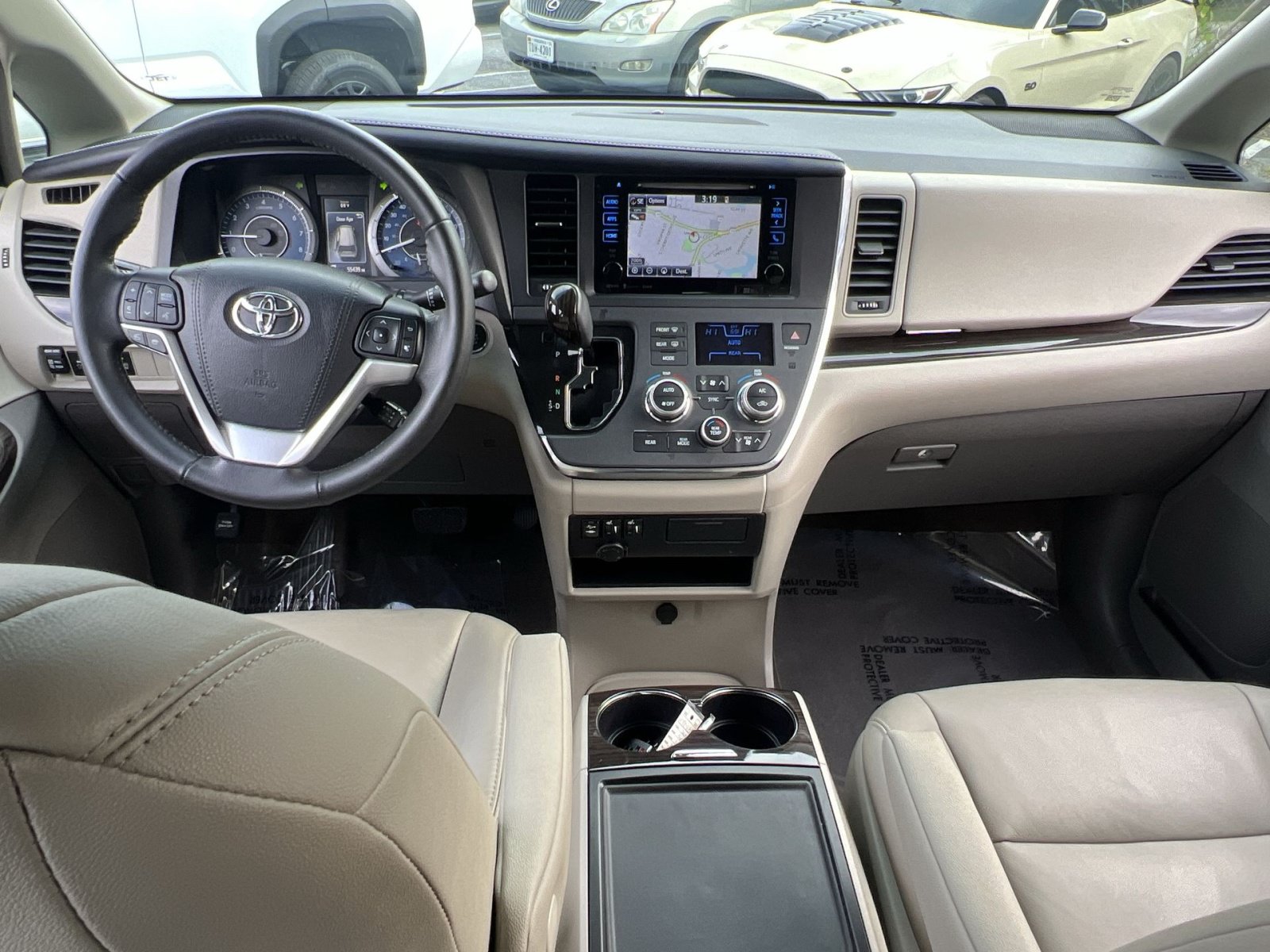 Used 2017 Toyota Sienna XLE w/ XLE Navigation Package FWD image 22