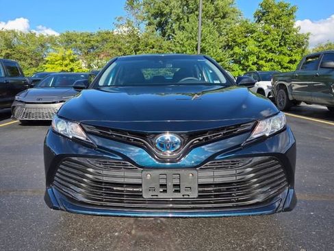 Used 2018 Toyota Camry LE FWD image 2