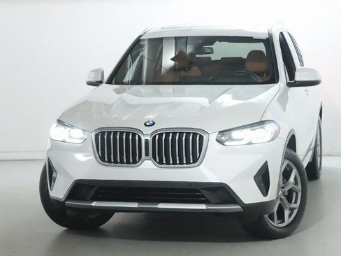 Used 2022 BMW X3 xDrive30i w/ Premium Package 2 AWD/4WD image 3