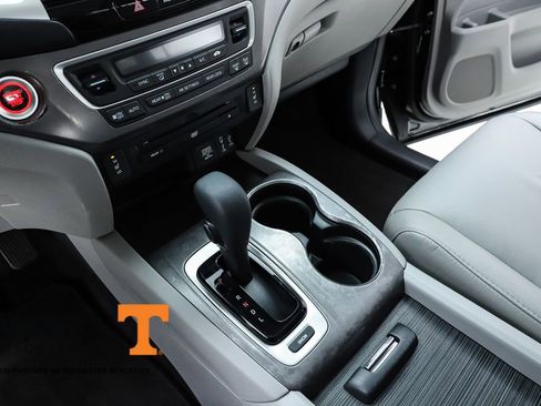 Used 2017 Honda Pilot EX-L image 24