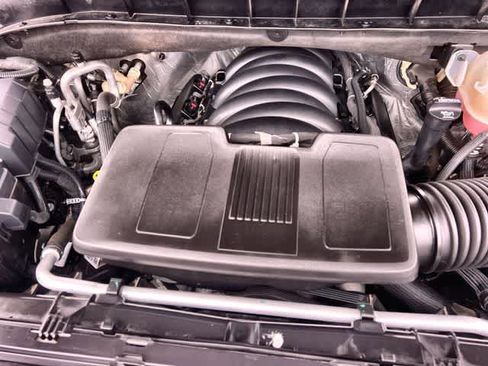 Used 2023 Chevrolet Tahoe LT w/ Luxury Package image 10