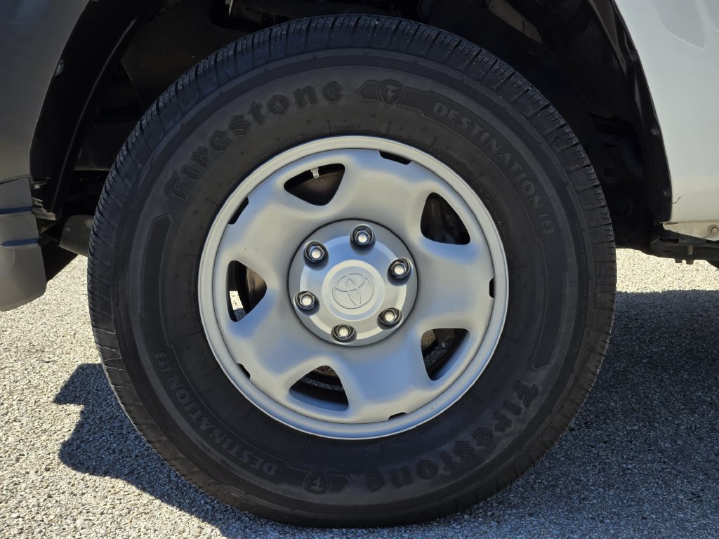 Used 2022 Toyota Tacoma SR RWD image 11