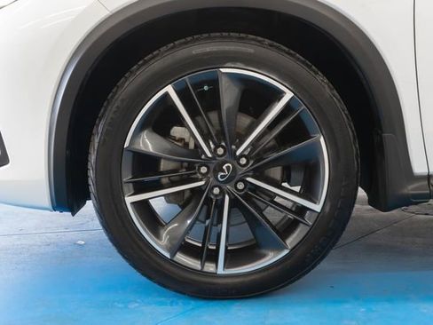 Used 2023 INFINITI QX50 Sport FWD image 2