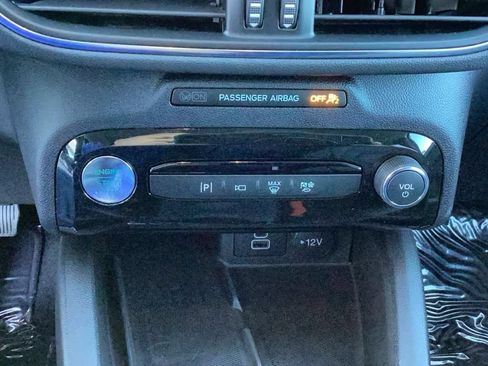 Used 2024 Ford Escape SE w/ PHEV Premium Package FWD image 15