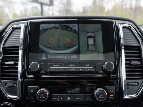 Used 2020 Nissan Titan Platinum Reserve AWD/4WD image 30