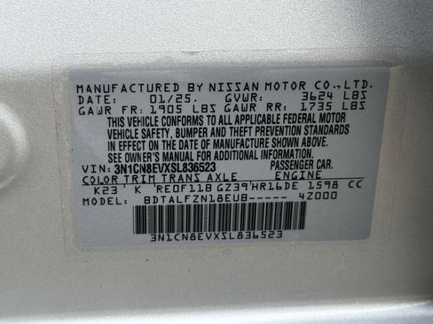 Used 2025 Nissan Versa SV image 31