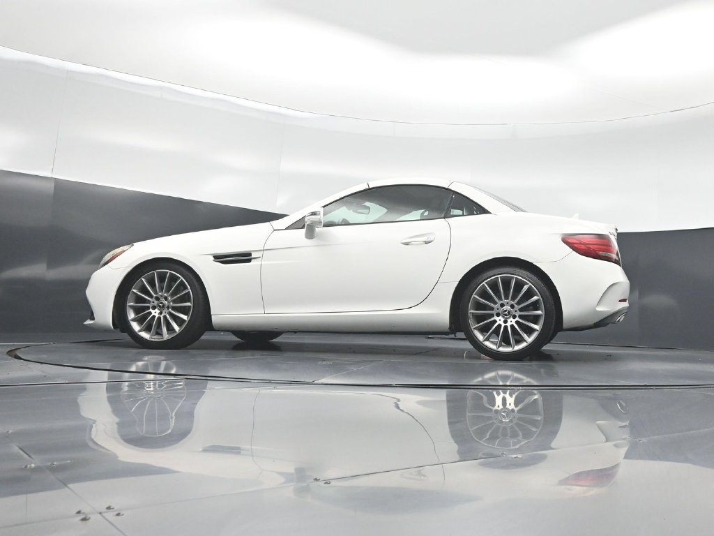Used 2017 Mercedes-Benz SLC 300 image 7