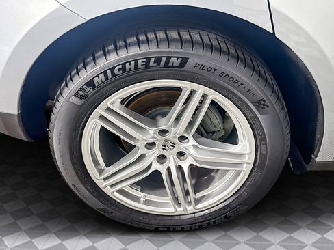 Used 2020 Porsche Macan S image 29