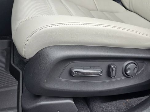 Used 2026 Honda CR-V EX-L image 13