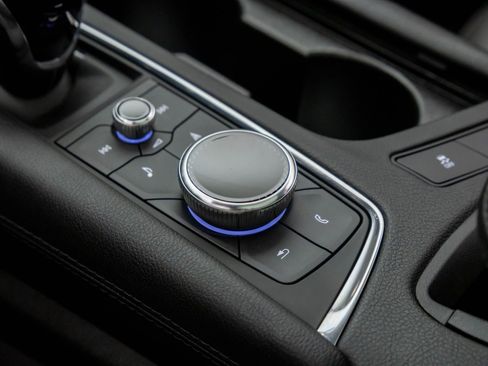 New 2025 Cadillac XT5 Premium Luxury w/ Technology Package image 18