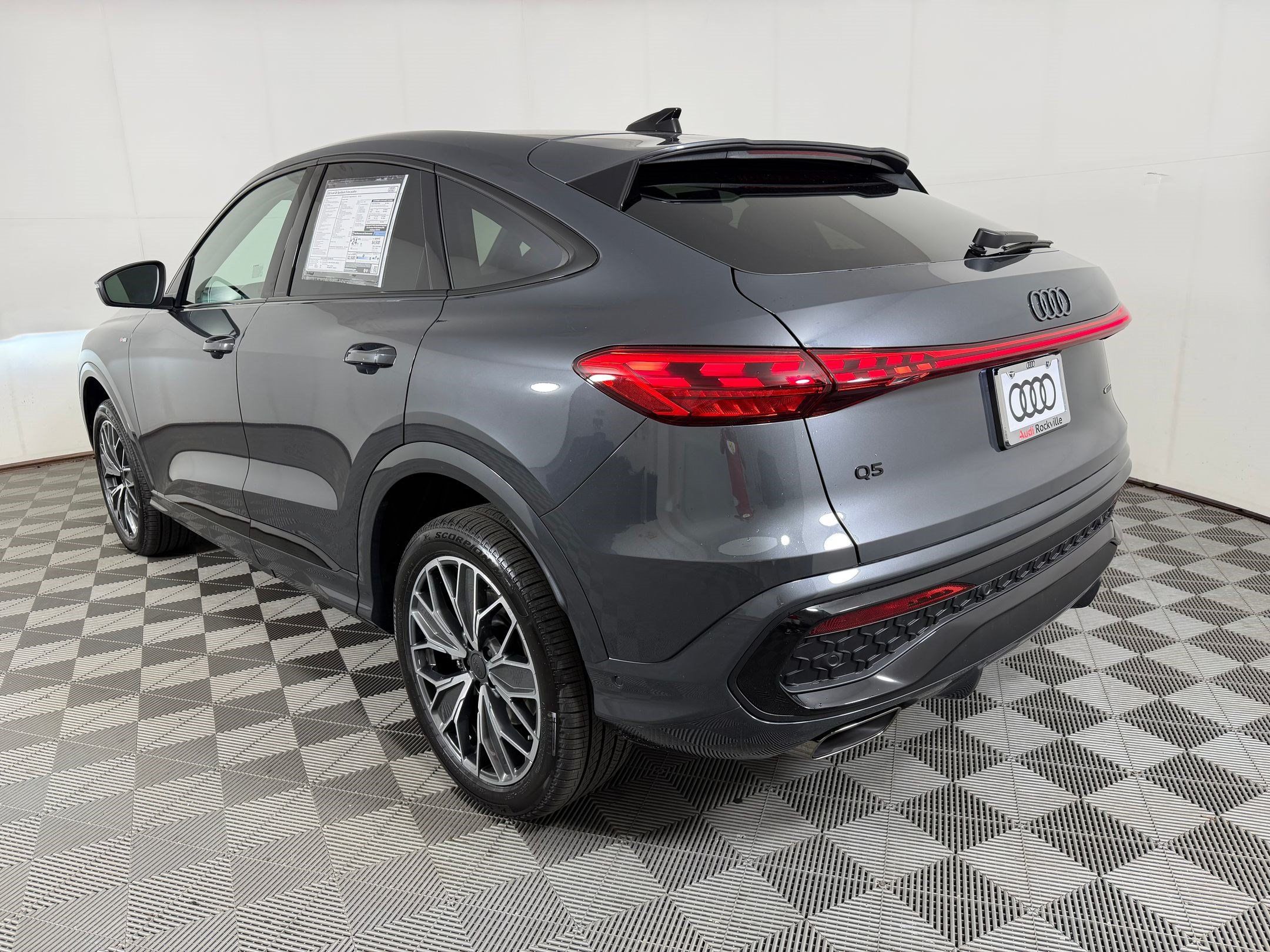 New 2026 Audi Q5 Premium Plus AWD/4WD image 3