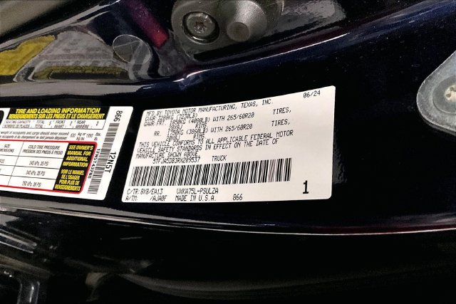Used 2024 Toyota Tundra Limited AWD/4WD image 44
