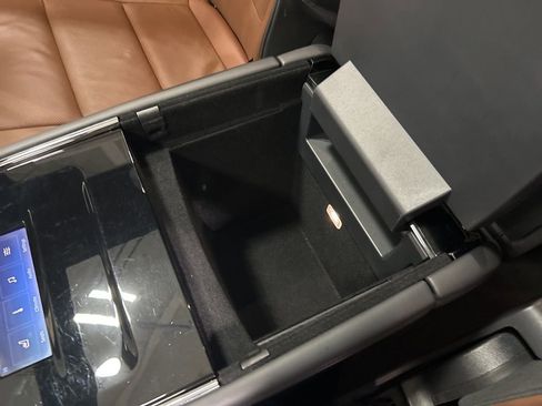 Certified 2024 Lincoln Navigator L Reserve image 34