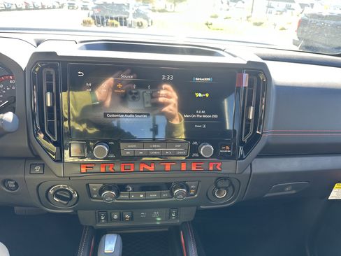 New 2026 Nissan Frontier PRO-4X w/ Pro-4x Convenience Package image 22