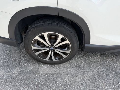 Used 2019 Subaru Forester Limited w/ Popular Package #3 AWD/4WD image 5