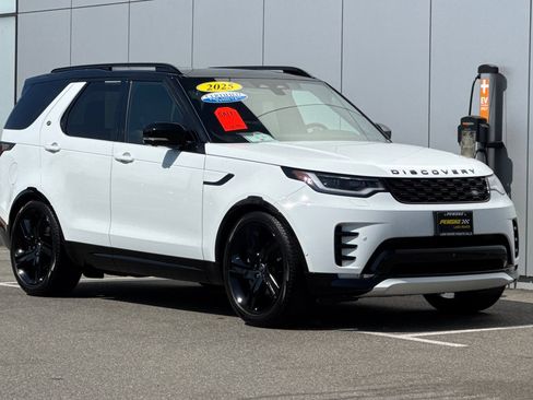 Used 2025 Land Rover Discovery Dynamic SE AWD/4WD image 7