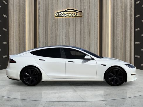 Used 2025 Tesla Model S image 10