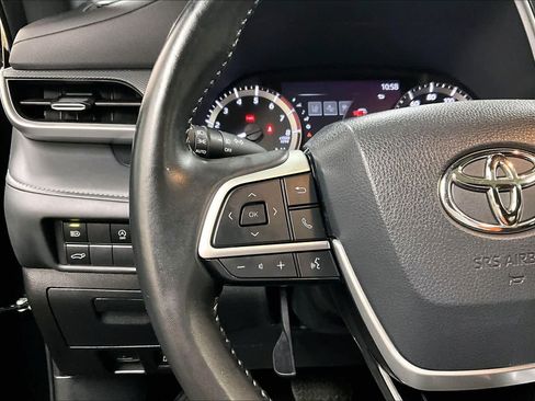 Used 2023 Toyota Highlander XSE image 23