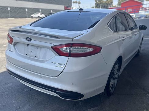 Used 2016 Ford Fusion Titanium FWD image 3