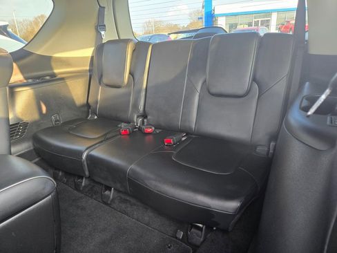 Used 2024 INFINITI QX80 Luxe image 9