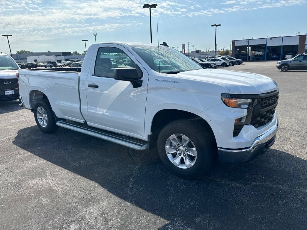 Used 2025 Chevrolet Silverado 1500 W/T RWD image 3