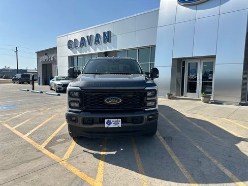 New 2026 Ford F250 XLT w/ XLT Premium Package AWD/4WD image 2