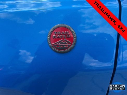 Used 2023 Jeep Compass Trailhawk w/ Trailhawk Convenience Group image 9