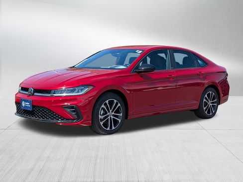 Certified 2025 Volkswagen Jetta Sport FWD image 3