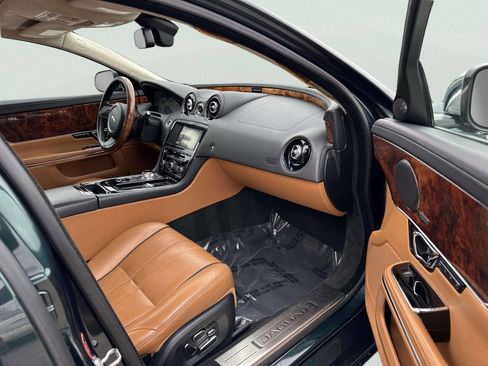 Used 2015 Jaguar XJ L Portfolio image 19